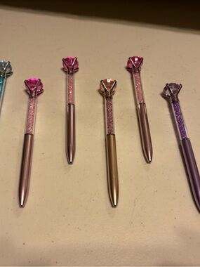 Glitter Crystal Top Ballpoint Pens - pink,light pink, blue,Purple 
$8.00 each
